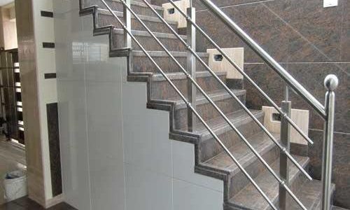 stainless-steel-staircase-railing-500x500